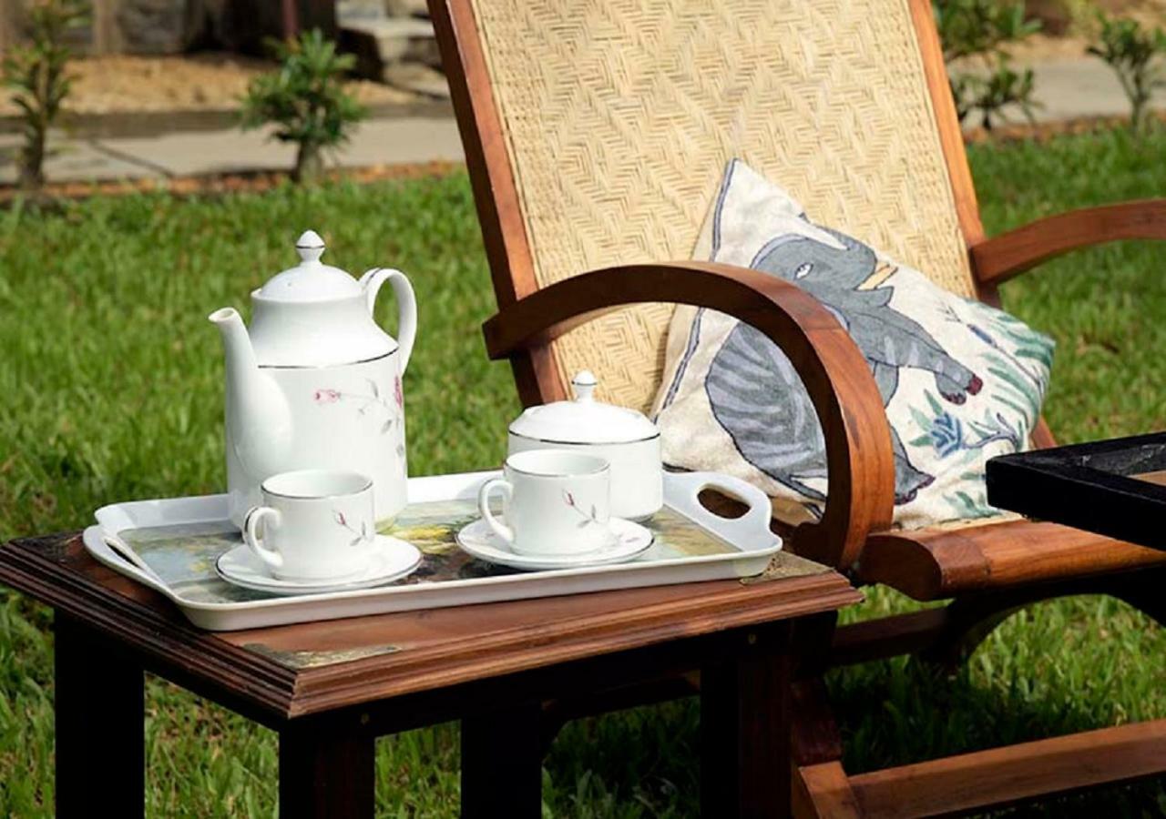 Stayvista At La Riva Heritage Villa With Bicycle Alappuzha ภายนอก รูปภาพ